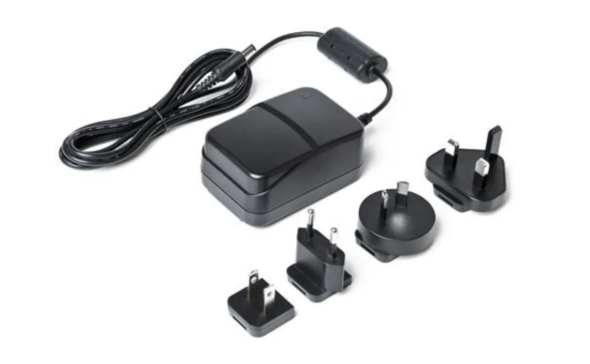 Medical grade AC adapter